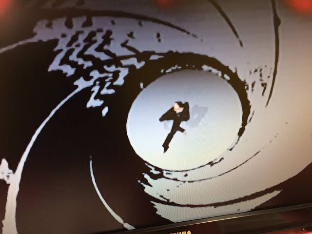 全ての元凶の元凶の元凶 - ゴールデンアイ, 007, 2007